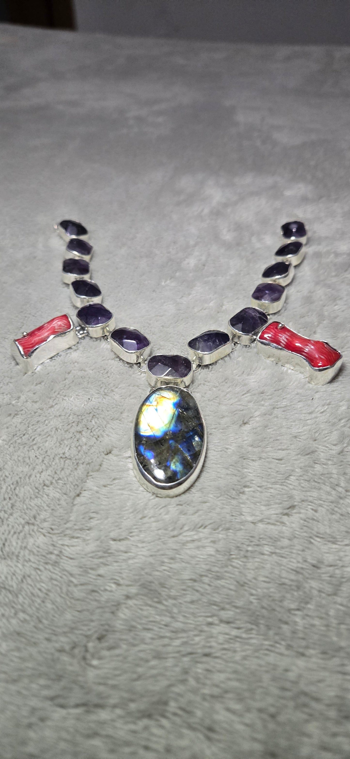 Magic necklace