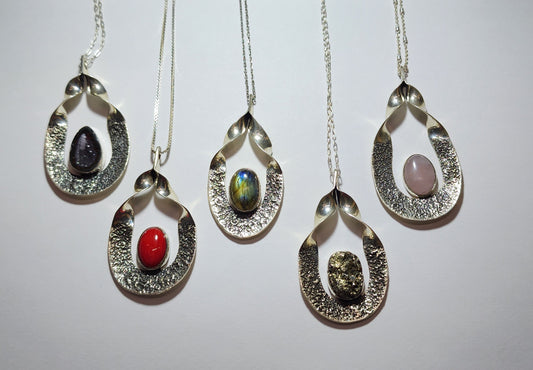 Memphis pendants