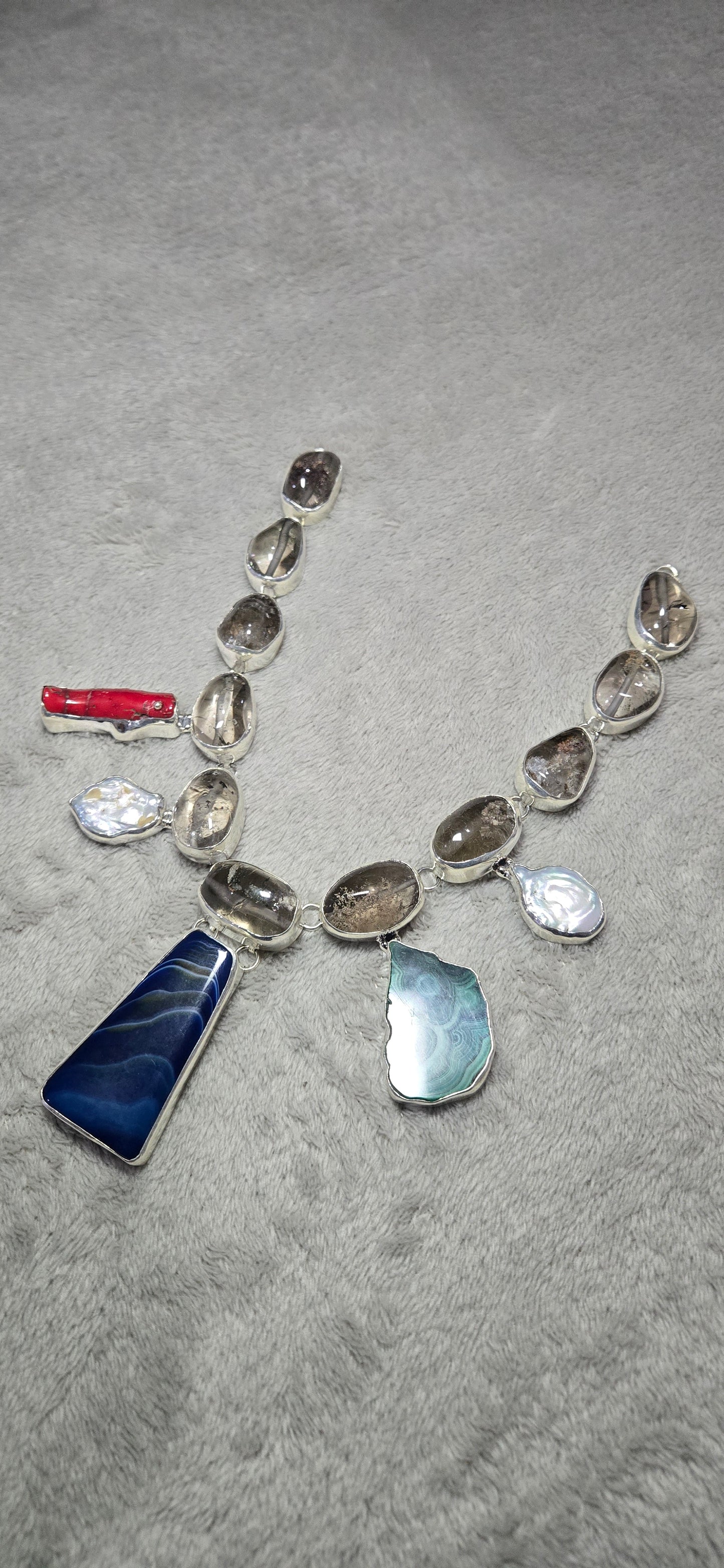 Flores necklace