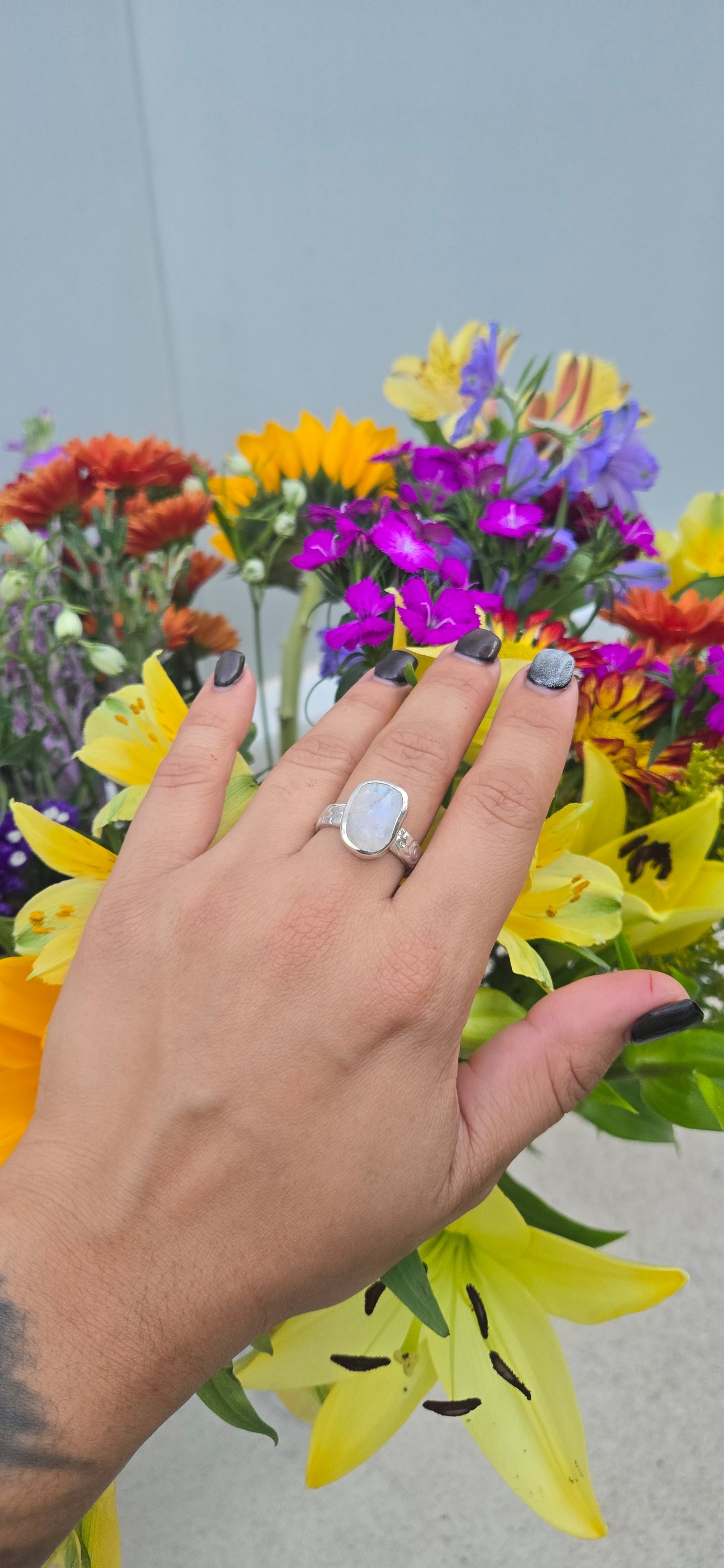 Moonstone banda floral size 8.5