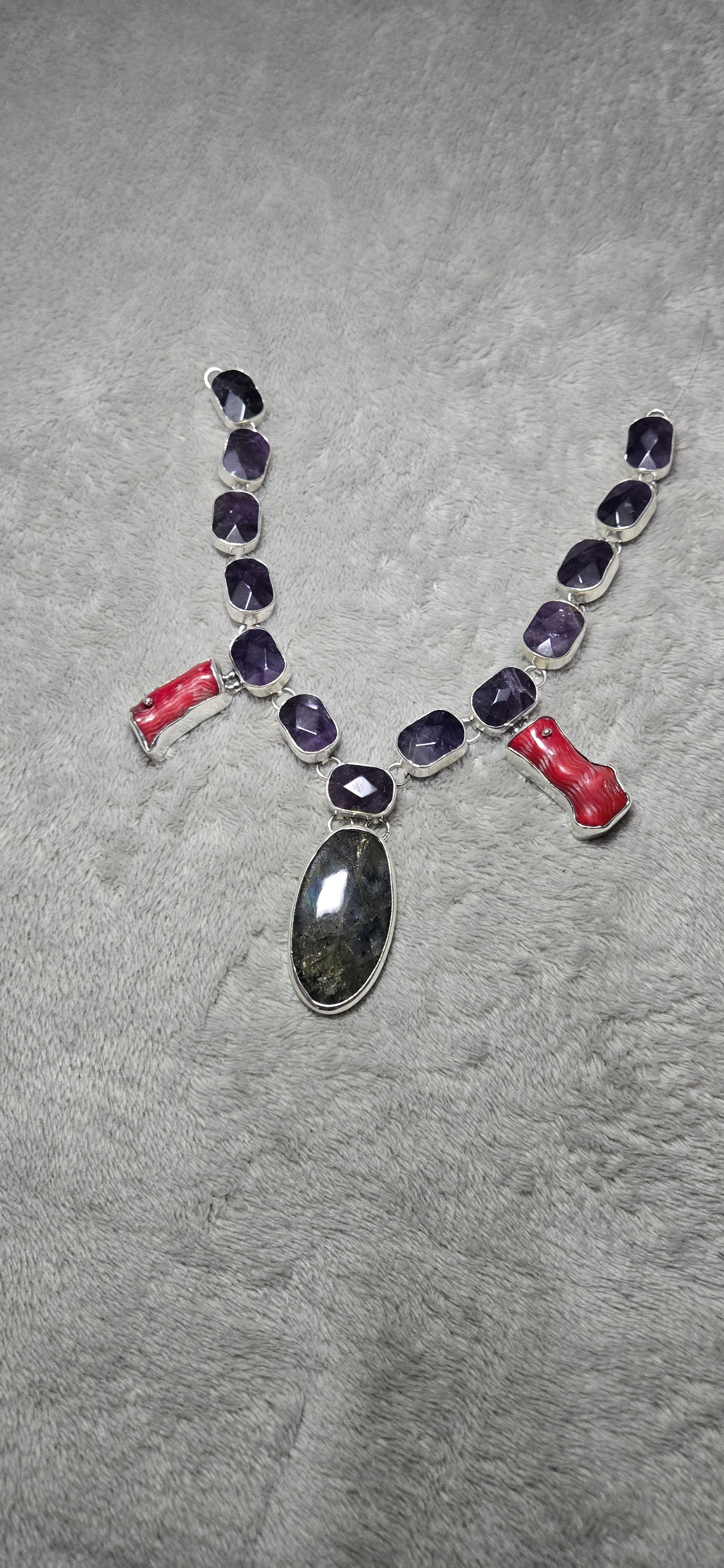 Magic necklace