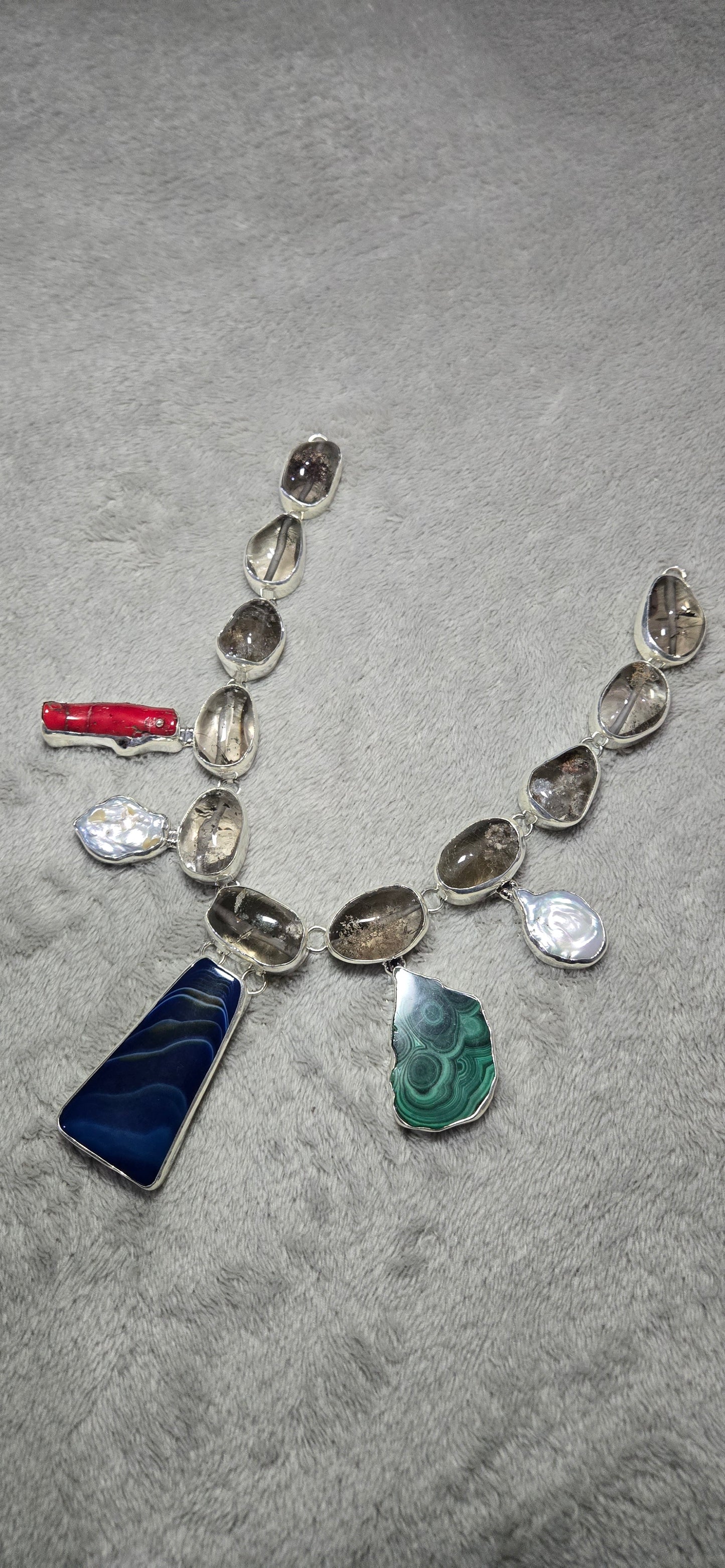 Flores necklace
